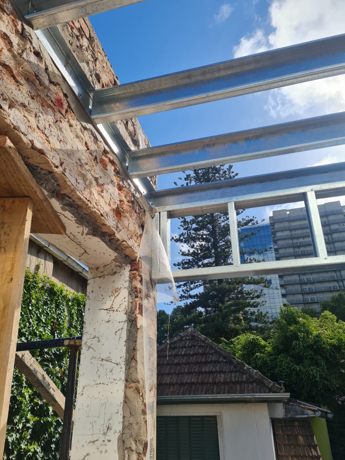 Segurola - Steel Frame - Imagen 4