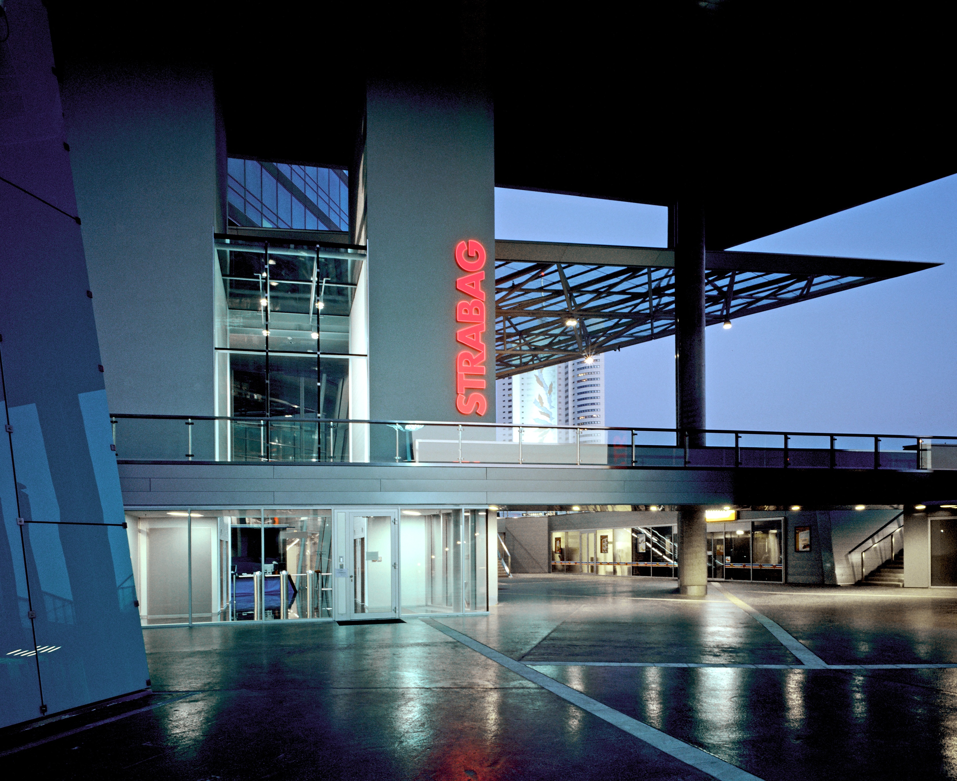 STRABAG Launches Loom Ventures: €100M CVC for European InfraTech, No Strategic Mandate Attached