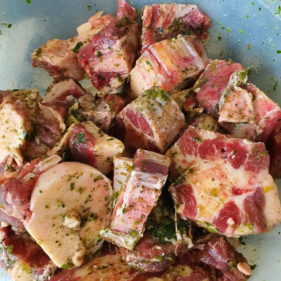 oxtail trini