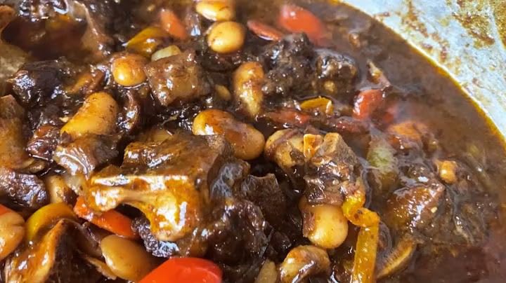 oxtail in beans