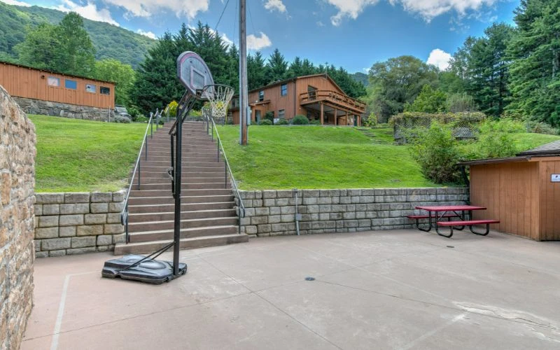 Red Oak Recovery — addiction treatment center listing photo