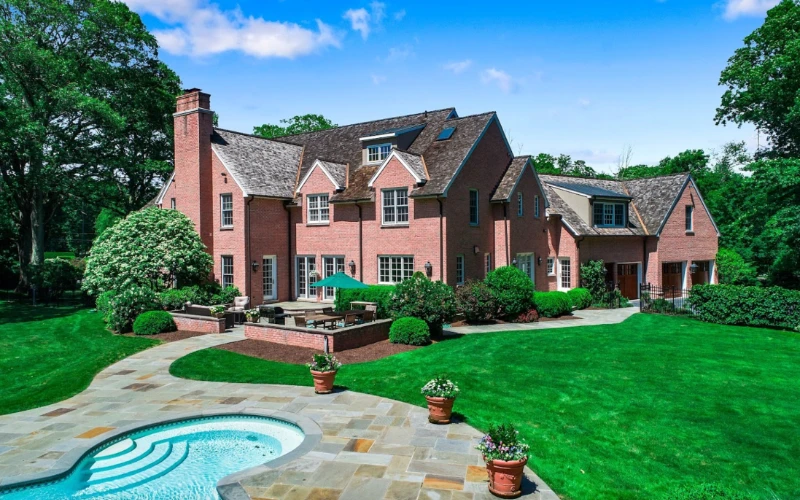 The Lighthouse Men's Residence