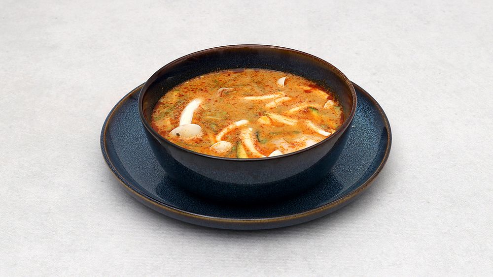 TOM YUM