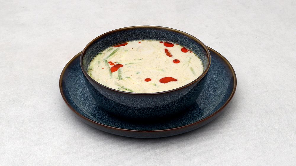 TOM KHA