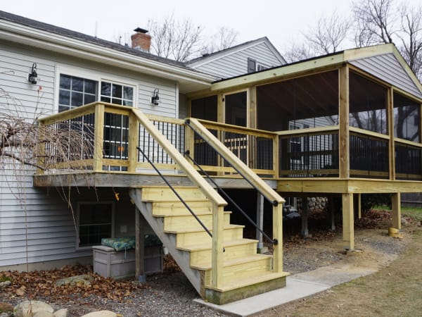 Deck & 3-Season Room