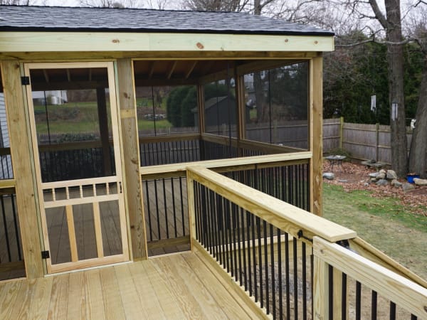 Deck & 3-Season Room