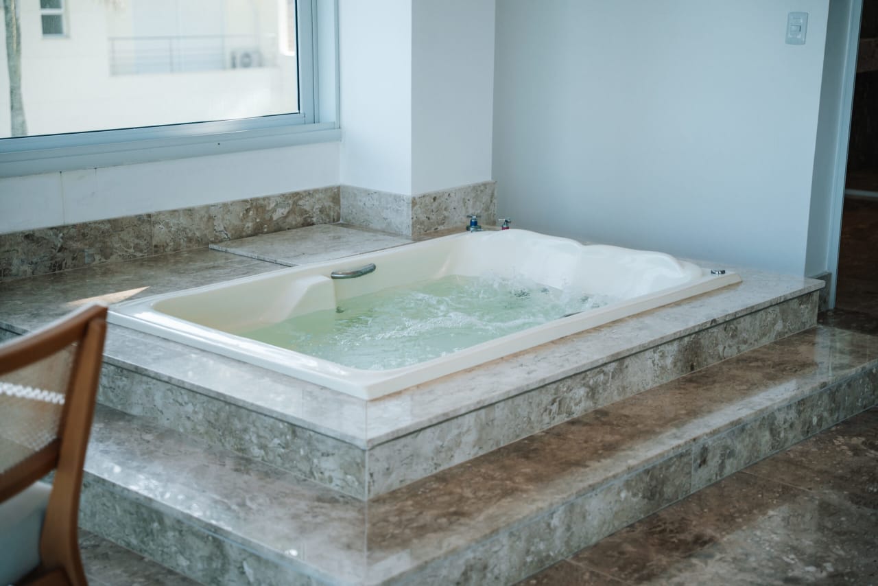 Jacuzzi