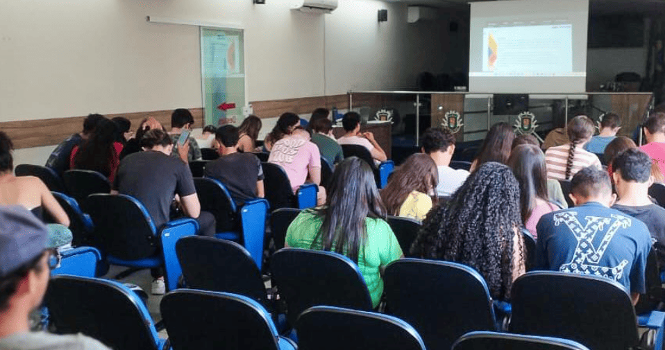 Integra Enem segue preparação dos alunos da rede pública para Exame Nacional