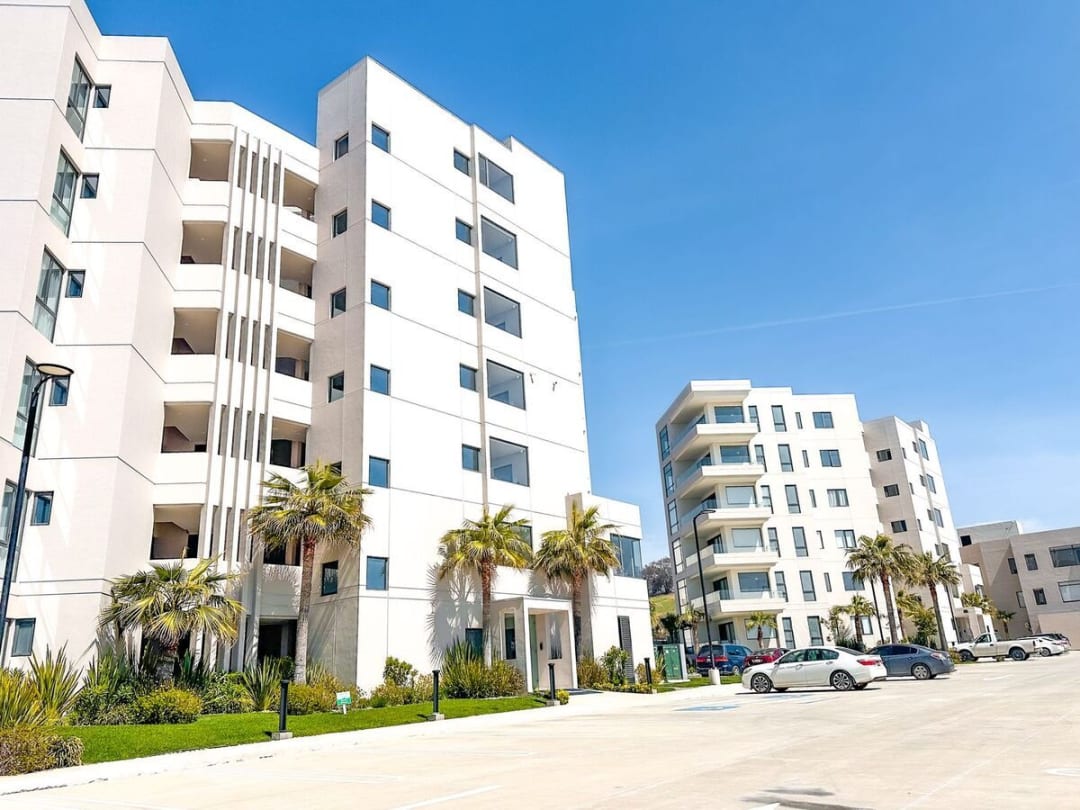 Condo for sale in Misión Viejo, photo 1 of 15