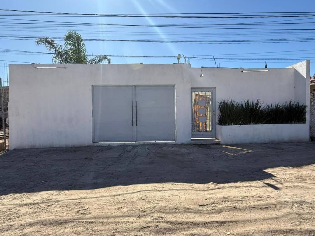 House for sale in Ejido Francisco Villa 2da. Sección, photo 1 of 19
