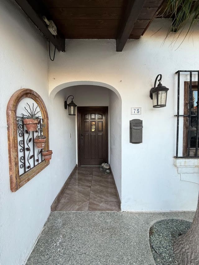 House for sale in Bajamar, photo 2 of 39