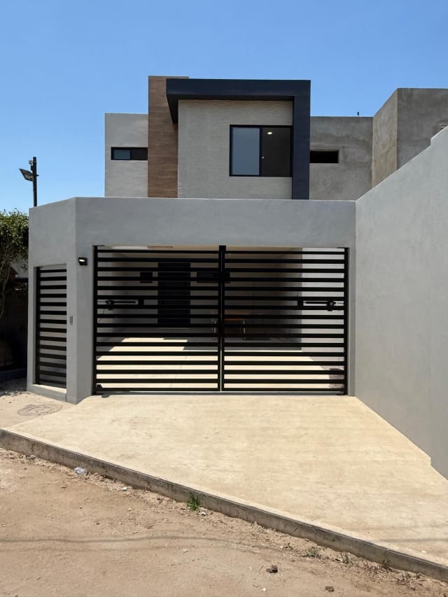 House for sale in Playas de Tijuana Sección Costa Azul, photo 2 of 20