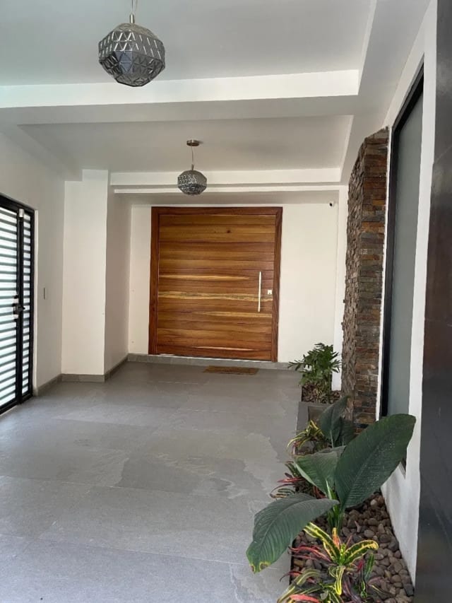 House for sale in Lomas de Agua Caliente, photo 15 of 38