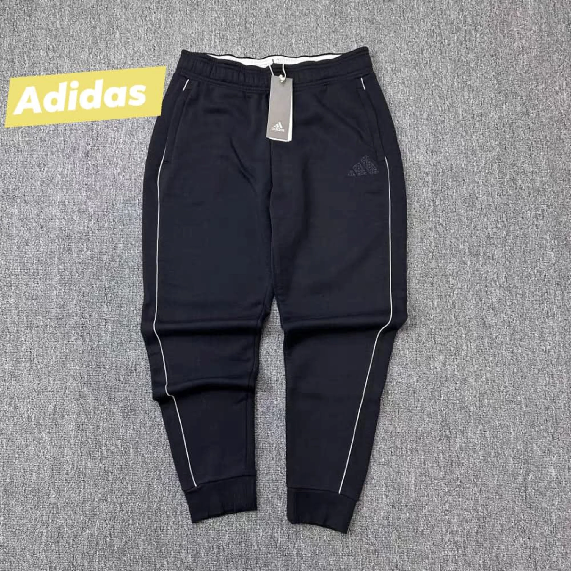Adidas  - Хар - S