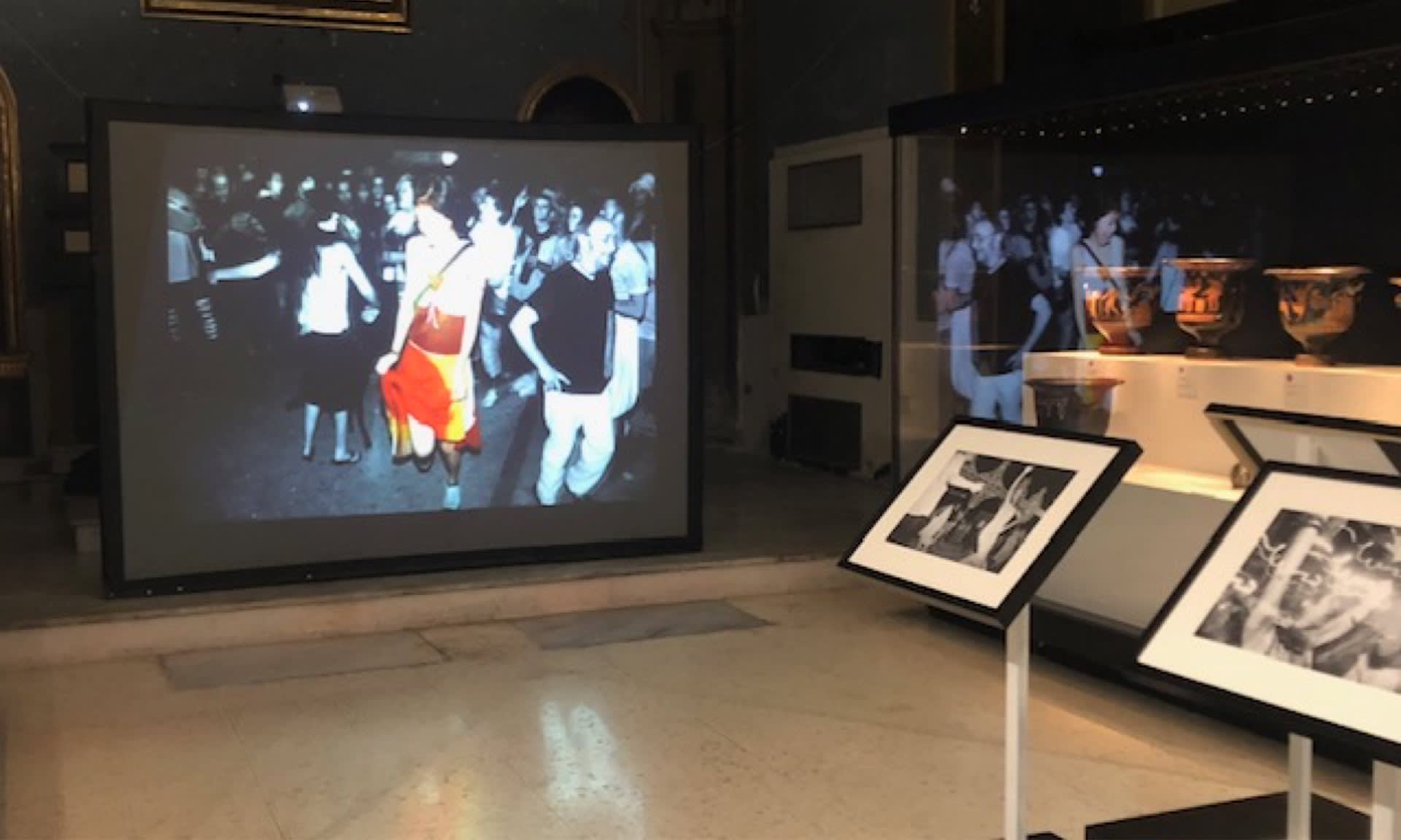 Menadi Danzanti — SUGGESTIONI VISIVE TRA ANTICO E CONTEMPORANEO