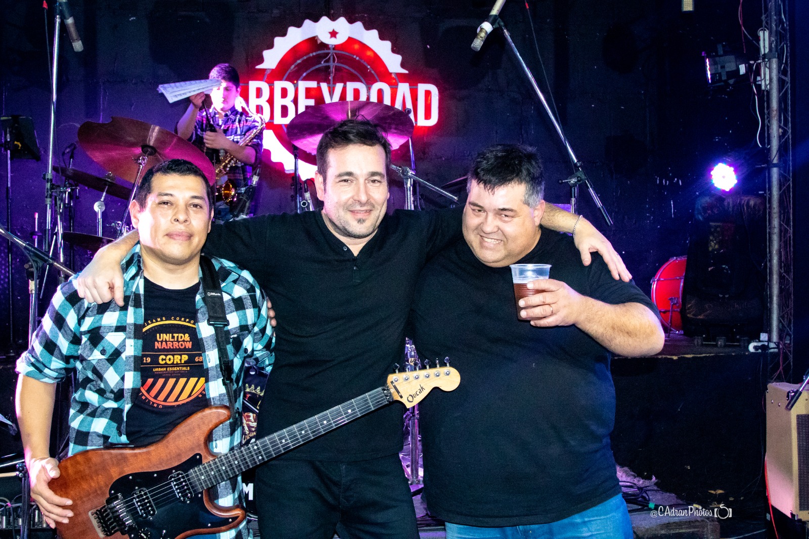 Backstage grupal en Abbey Road