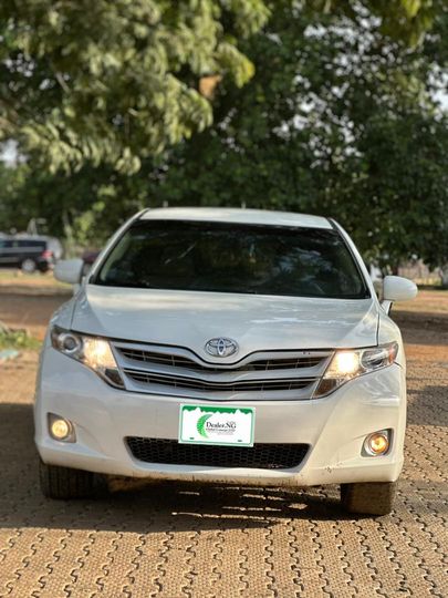 toyotaVenza