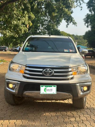 toyotaHilux 
