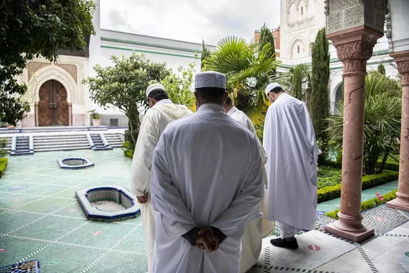 La diplomatie religieuse du Maroc renforce son influence en Afrique et en Europe, selon une note d'orientation.