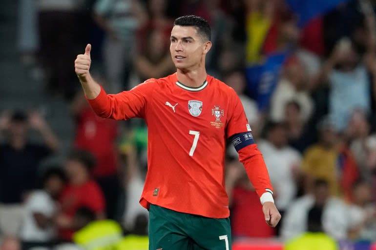 Combien l'équipe nationale portugaise va-t-elle perdre financièrement à cause de la blessure de Ronaldo ? Combien l'équipe nationale portugaise va-t-elle perdre financièrement à cause de la blessure de Ronaldo ?