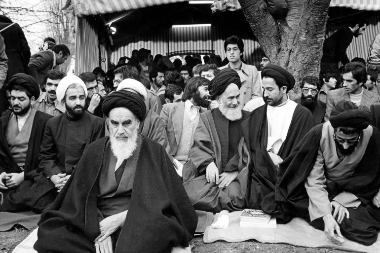 Politique et gouvernance durant « l'occultation de l'Imam » : Comment le pouvoir du juriste a-t-il émergé ? Politique et gouvernance durant « l'occultation de l'Imam » : Comment le pouvoir du juriste a-t-il émergé ?