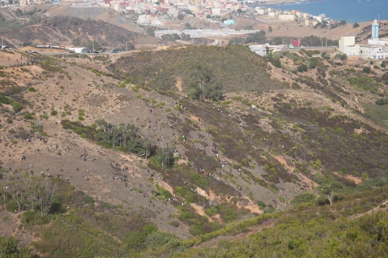 Le Maroc arrête 800 migrants dans le nord du pays tandis que les autorités renforcent les contrôles côtiers.