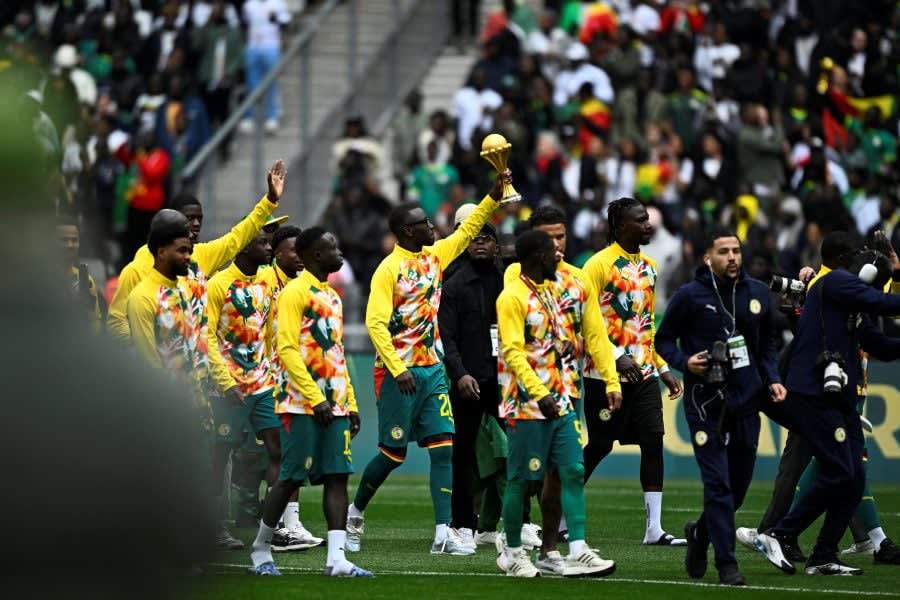 Le ministère des Sports du Sénégal fait taire la fédération de football face à la multiplication des polémiques.