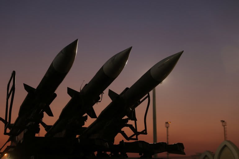 L'Iran bombarde une base américaine en Jordanie en représailles à l'attaque dans le détroit d'Ormuz.
