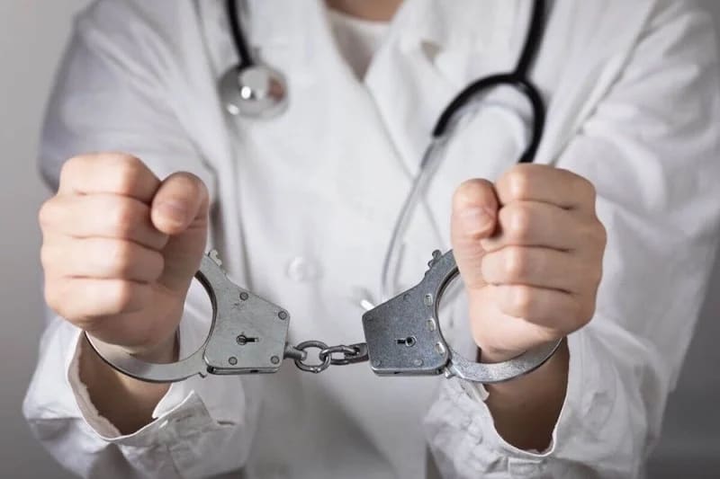 Des enquêteurs marocains interrogent sept médecins dans le cadre d'une affaire présumée de faux accidents de la route.