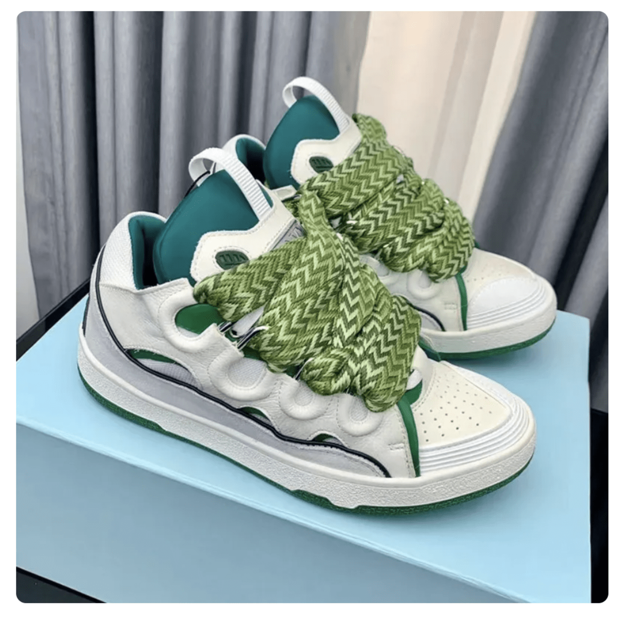 2023 Women's Fashion Classic Art Casual Sports Shoes Mature and Youth Paired with Colorful Thick Wide Laces Casual Shoes