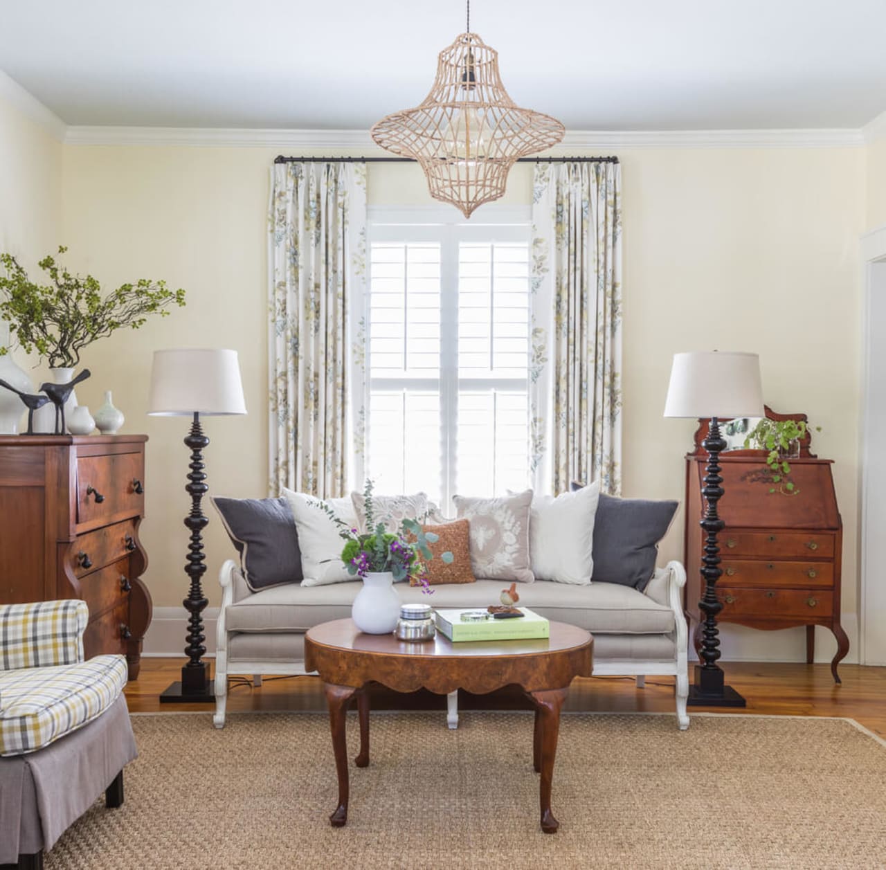 15 Utterly Gorgeous Shabby-Chic Living Room Design Ideas