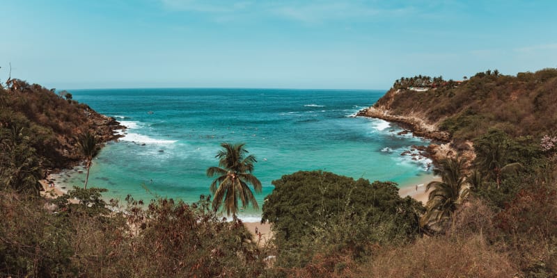 Puerto Escondido vs Tulum: Inversión Inmobiliaria 2026