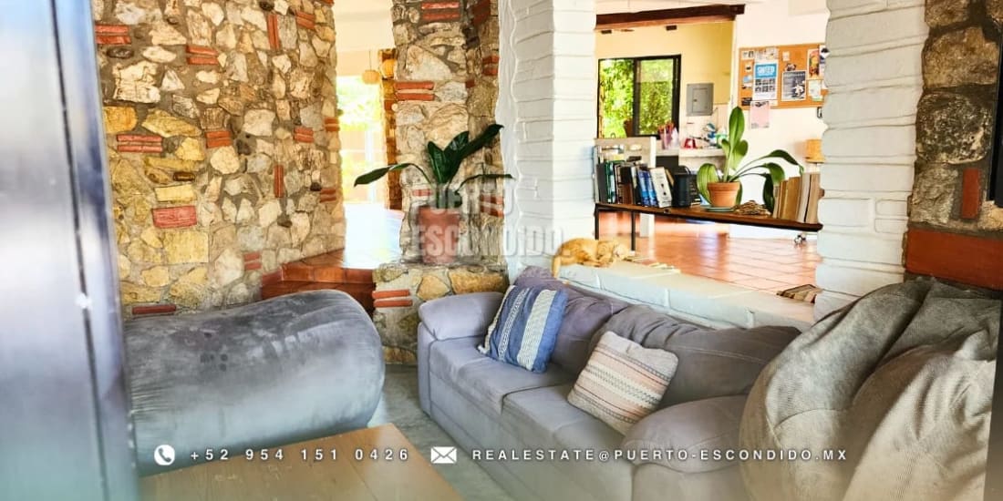 Casa Bonita interior and guest suite in La Punta Puerto Escondido
