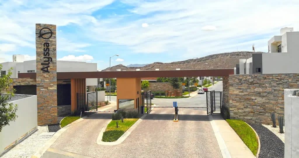 Fraccionamientos Privados en Puerto Escondido: Seguridad, Amenidades y el Estilo de Vida Residencial