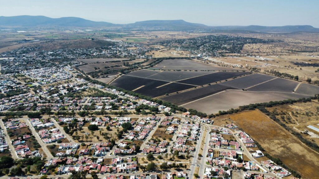 Ejido vs. Propiedad Privada en Oaxaca: Guía Fundamental para Entender la Tenencia de la Tierra