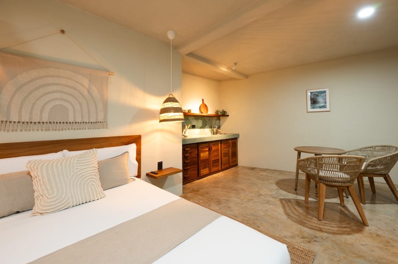 Bedroom 3 Hotel Casa Nogales - Starlink Wi-Fi