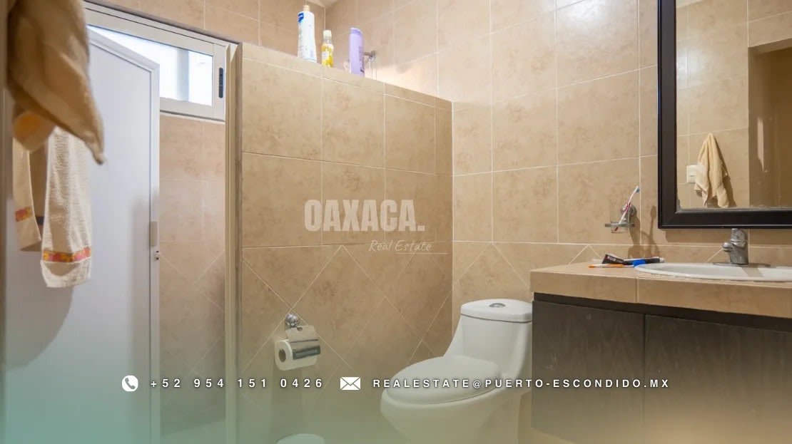 Casa Versátil con Potencial de Ingresos - Miniatura 6