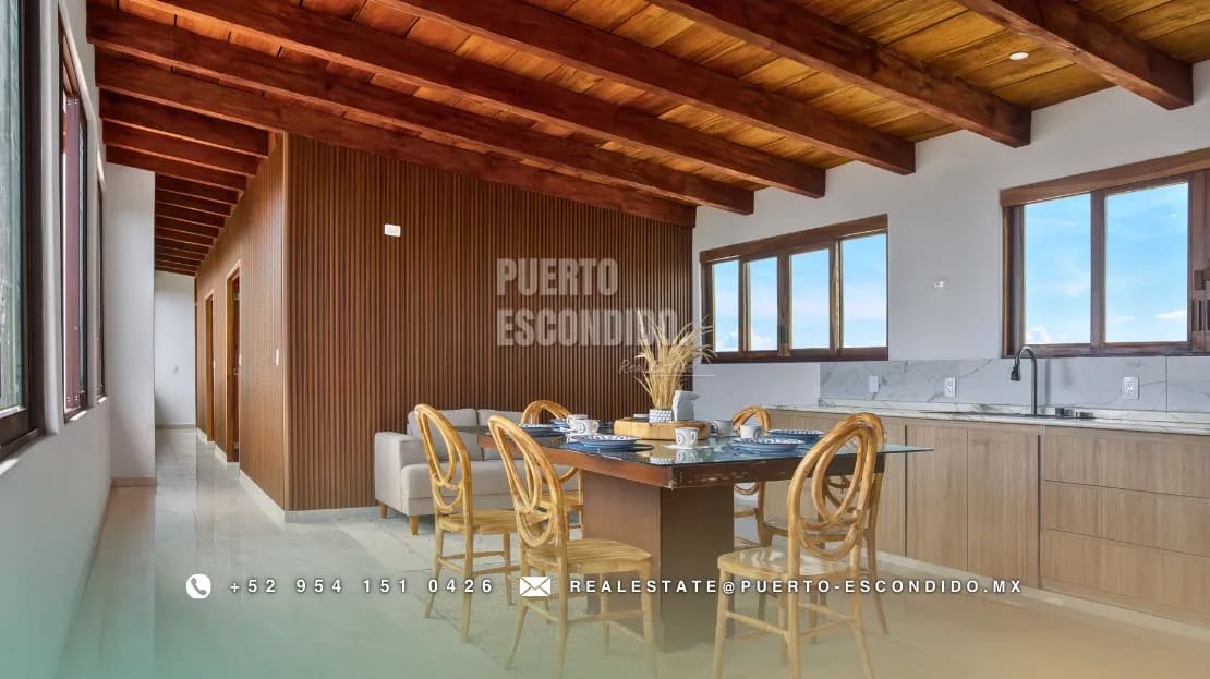 Beachfront Home in El Palmarito