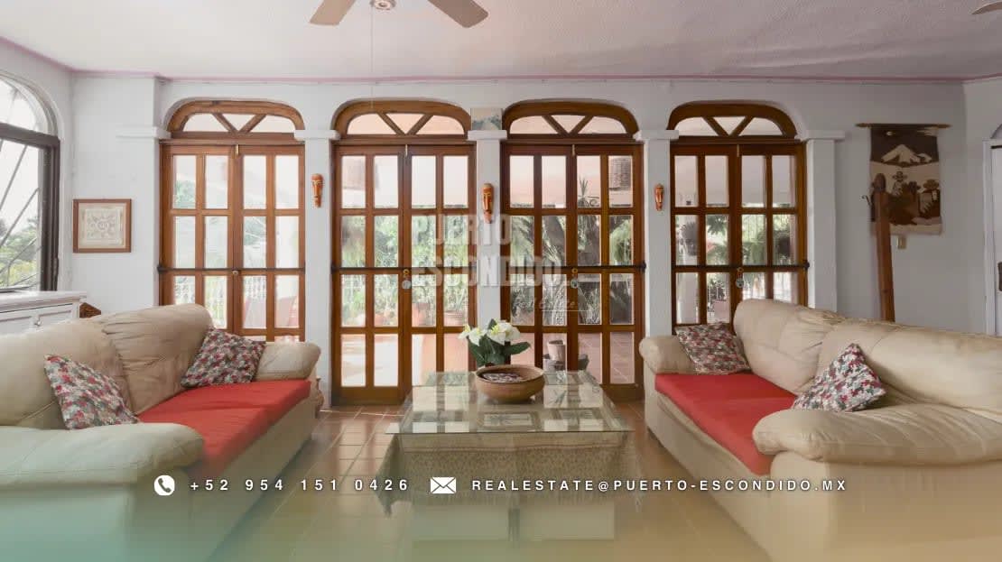 Villa de 9 Recámaras en Ubicación Ideal - Miniatura 22