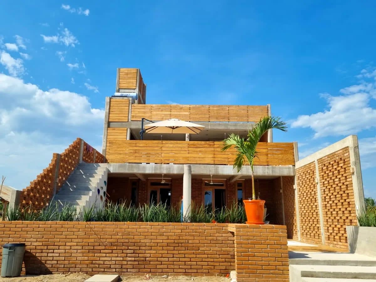 Beach House in Tierra Blanca
