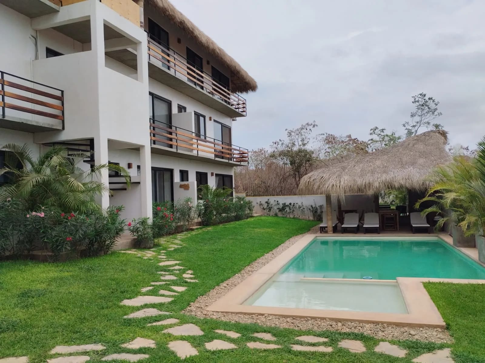 3 lasts Units!!Ocean view condos steps away from La Punta