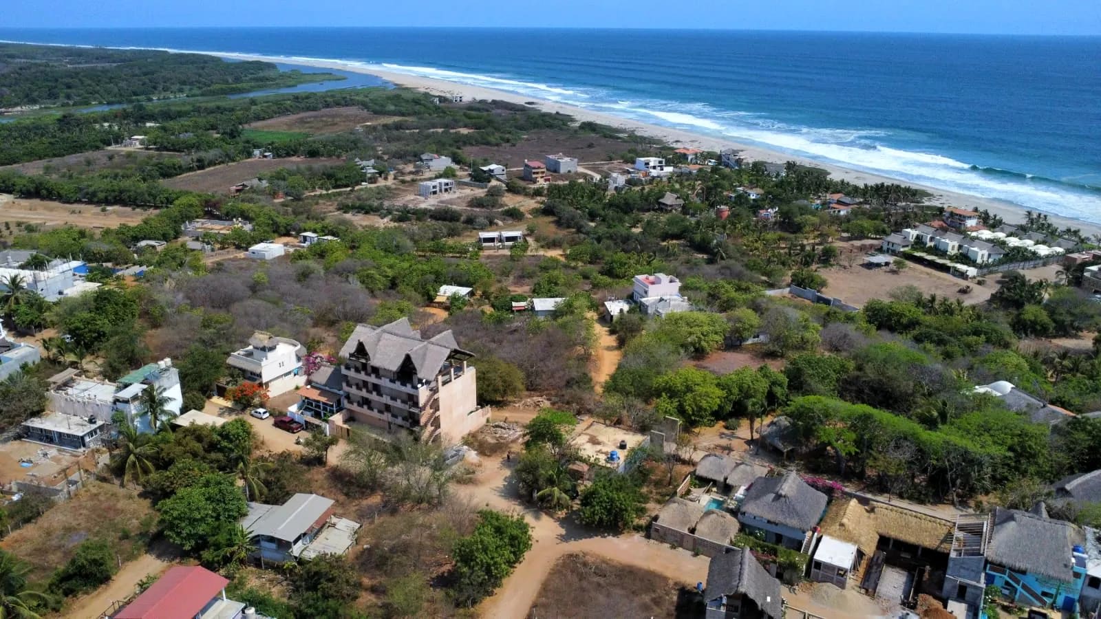 Espectacular Condominio con Vista al Mar y Alberca - Miniatura 8