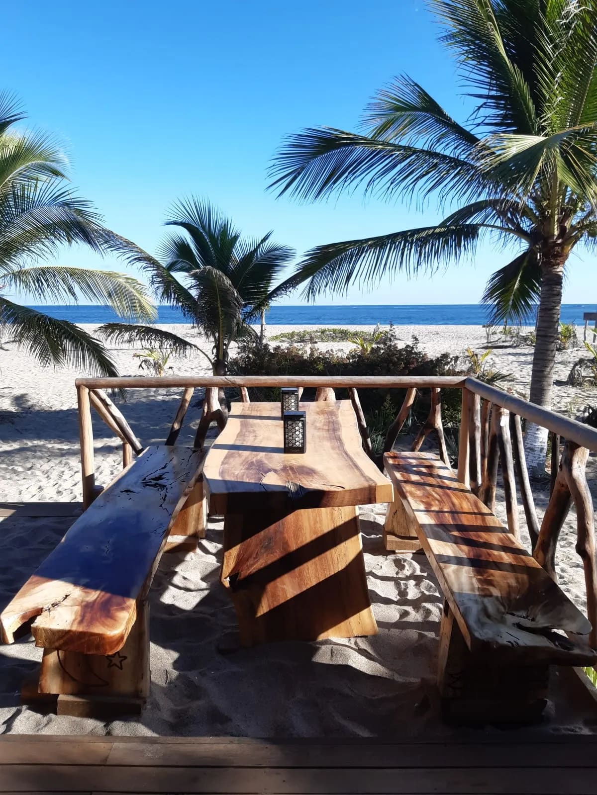 Restaurante a y terreno pie de playa en Chacahua!! Gran oportunidad! - Miniatura 8