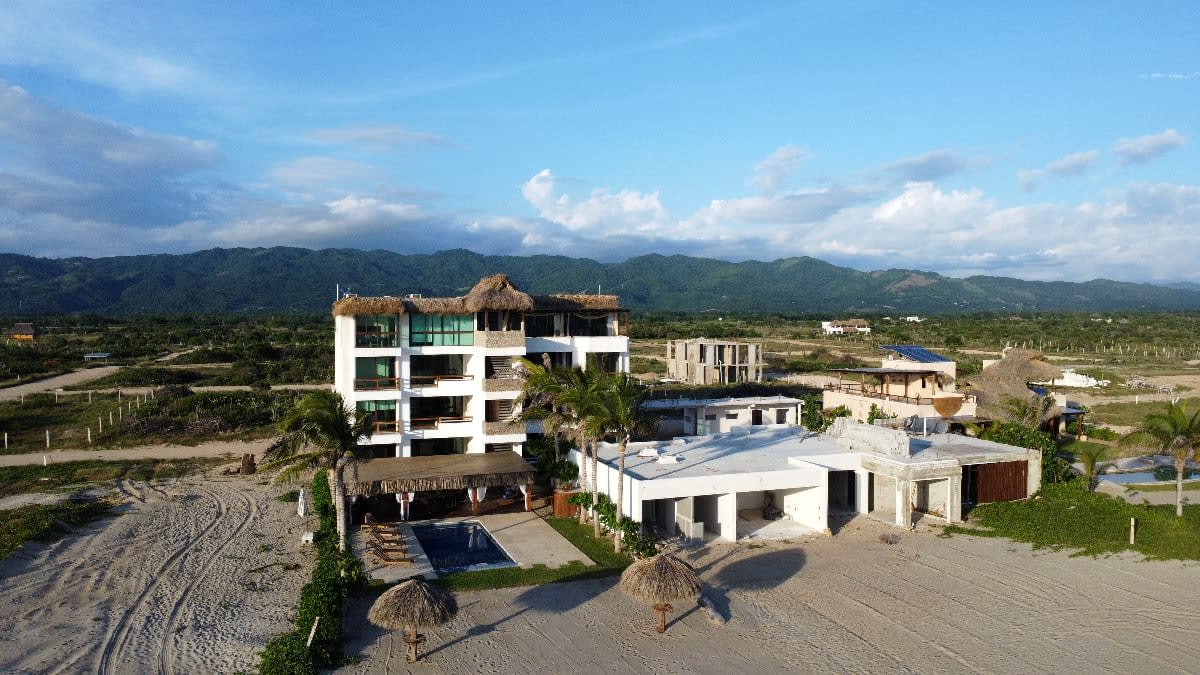 Departamento Nuevo Pie de Playa Palmarito / 2 o 3 Recamaras / Puerto Escondido — foto 2