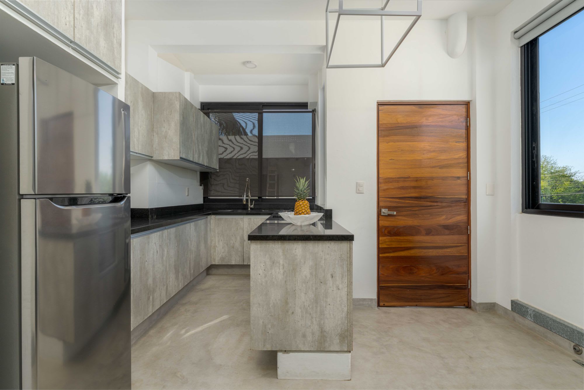 Edificio Rinconada — Main House + 4 Rental Units — photo 2