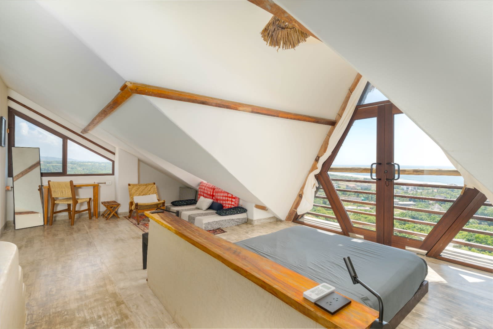 Loft de Lujo con Impresionante Vista al Mar - Miniatura 7