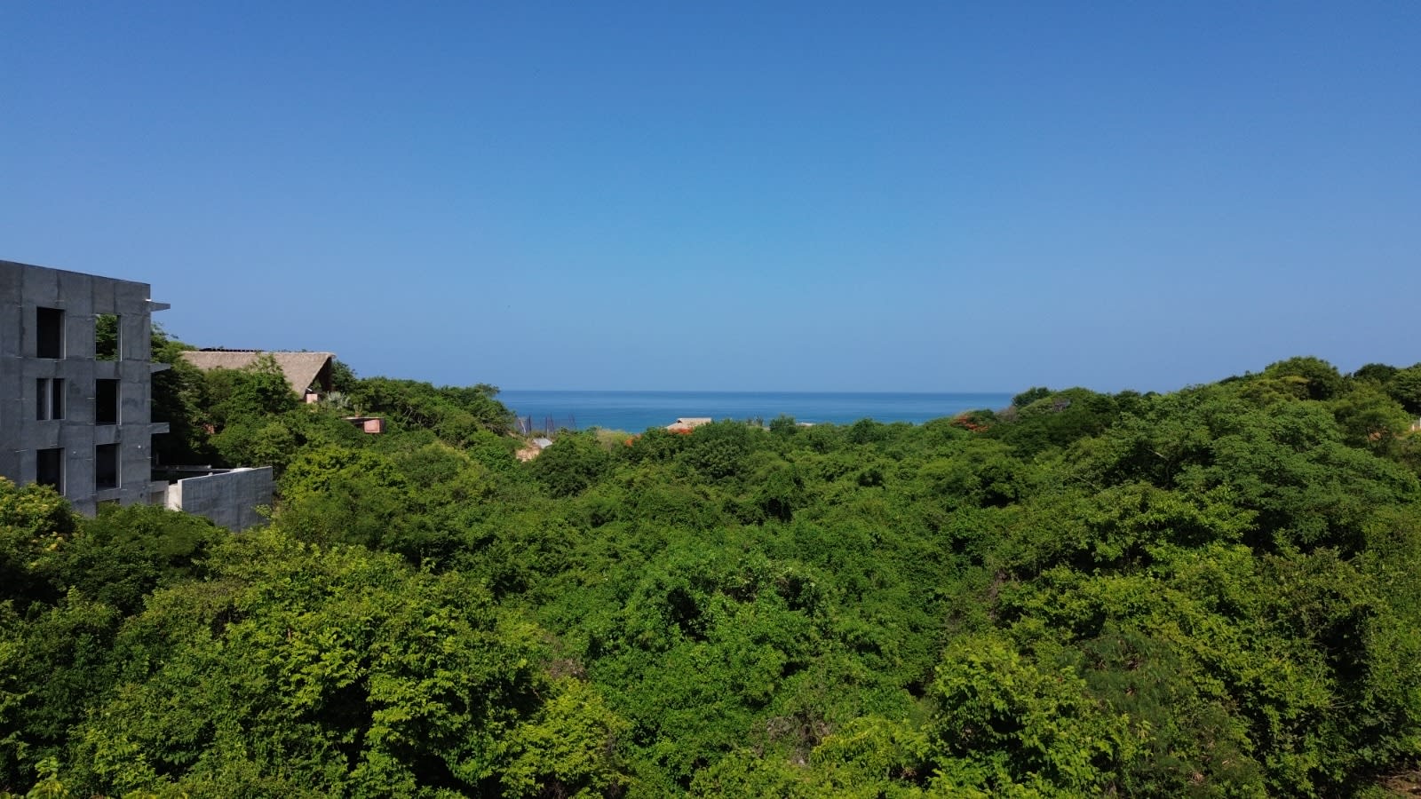 Terreno con vista al mar a 5 minutos caminando de la playa en La Barra de Colotepec - Miniatura 5