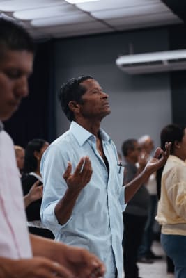 Servicio Centro Familiar Hosanna