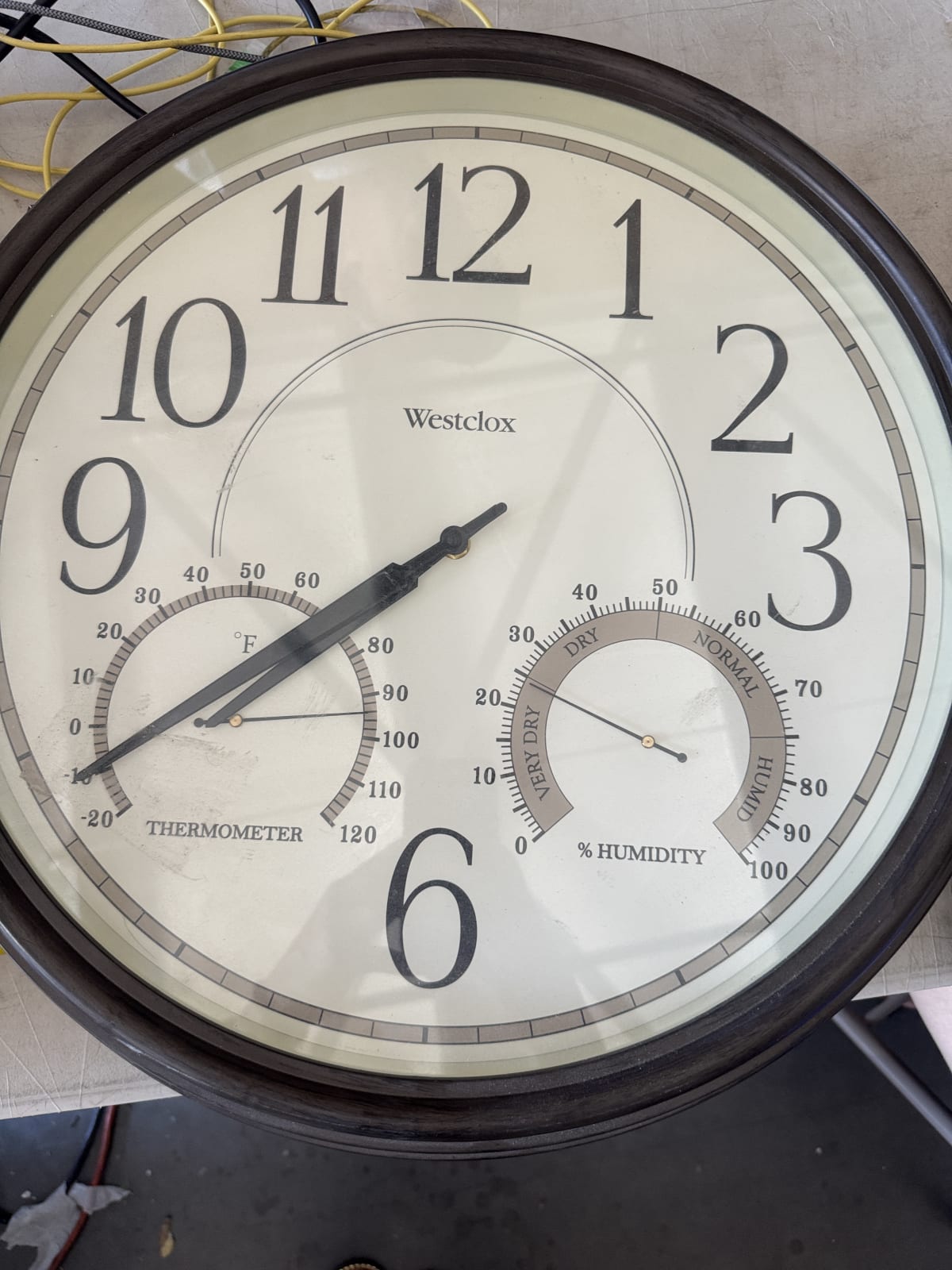 20 inch indoor/outdoor wall clock, modern analog shatter resistant