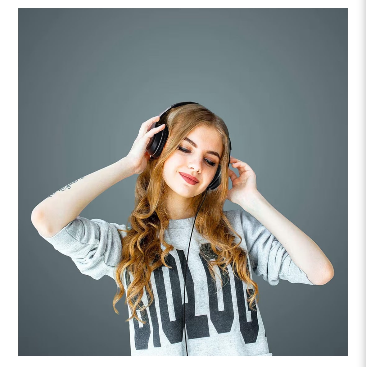 Lorelei X6 Wired Headphones with Mic 
